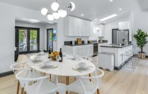 Cool and Fun Midcentury Getaway - Palm Springs, California