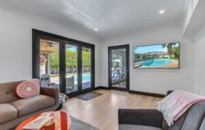 Cool and Fun Midcentury Getaway - Palm Springs, California