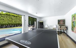 Cool and Fun Midcentury Getaway - Palm Springs, California