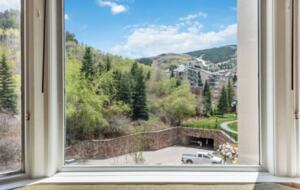 The Charter at Beaver Creek Ski-In/Ski-Out Condo - Beaver Creek, Colorado