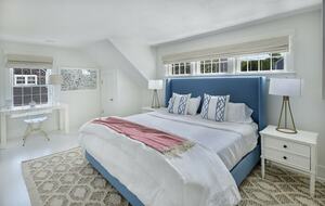 Charming Salt Box in Nantucket - Nantucket, Massachusetts