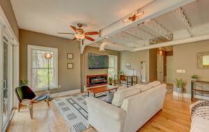 Falcon’s Nest Riverfront Mountain Retreat - Mccaysville, Georgia