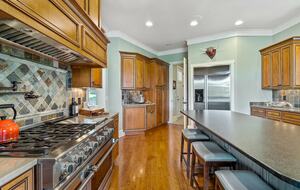 Gorgeous Lakefront Lodge with a Pool and Dock - Fort Mill, South Carolina