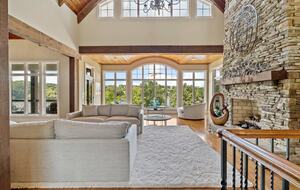 Gorgeous Lakefront Lodge with a Pool and Dock - Fort Mill, South Carolina