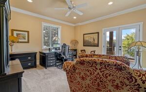 Gorgeous Lakefront Lodge with a Pool and Dock - Fort Mill, South Carolina