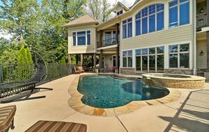 Gorgeous Lakefront Lodge with a Pool and Dock - Fort Mill, South Carolina