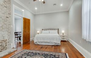 Historic Newly-Renovated New Orleans Retreat - Arabi, Louisiana