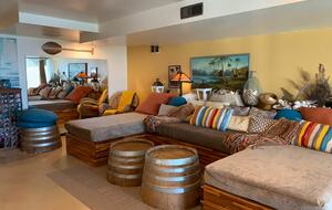 Golden Sunset Villa - Seattle, Washington