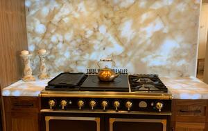 Golden Sunset Villa - Seattle, Washington