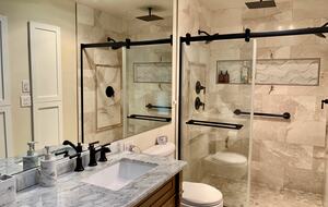 Golden Sunset Villa - Seattle, Washington