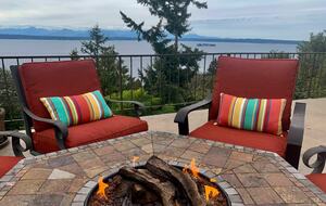 Golden Sunset Villa - Seattle, Washington
