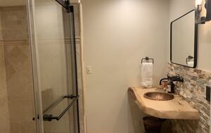 Golden Sunset Villa - Seattle, Washington