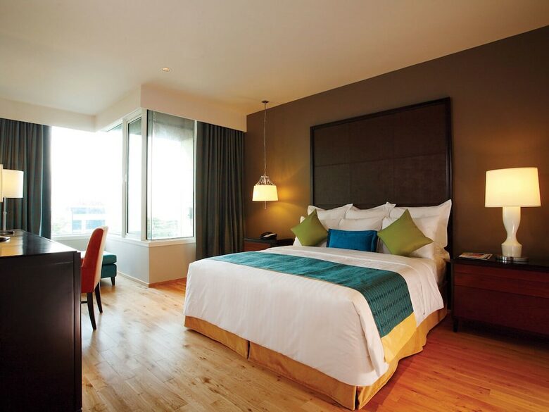 Three Bedroom Downtown Palatial Villa - Bangkok, Thailand