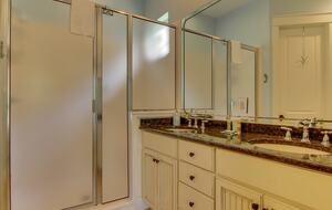 Sandestin Bungalo with a Golf Cart - Miramar Beach, United States