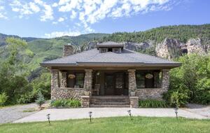 Classic 1900's Rocky Mountain Retreat - Glenwood Springs, Colorado