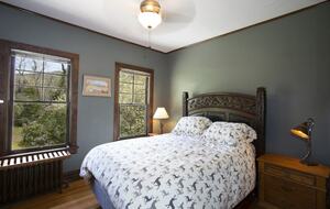 Classic 1900's Rocky Mountain Retreat - Glenwood Springs, Colorado