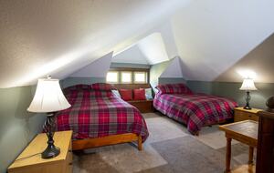 Classic 1900's Rocky Mountain Retreat - Glenwood Springs, Colorado