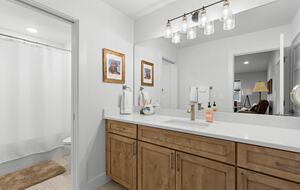 New Prairie Craftsman Charmer - Bozeman, Montana