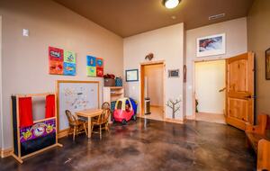 Storytellers Lodge - Pine Valley, Utah