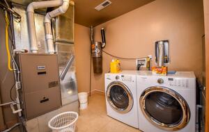 Storytellers Lodge - Pine Valley, Utah