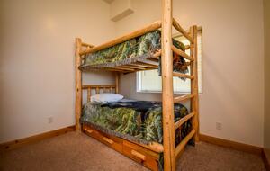 Storytellers Lodge - Pine Valley, Utah