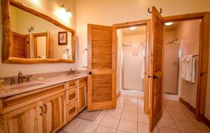 Storytellers Lodge - Pine Valley, Utah