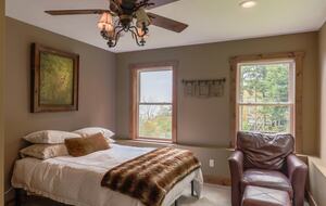 Mountain Mama Ski-In/Ski-Out Retreat - Snowshoe, West Virginia