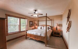 Mountain Mama Ski-In/Ski-Out Retreat - Snowshoe, West Virginia