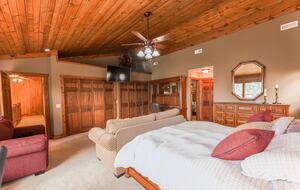 Mountain Mama Ski-In/Ski-Out Retreat - Snowshoe, West Virginia