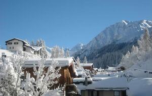 Luxury 3 BR Apartment in Traditional Alpine Ski Chalet - Klosters, Switzerland