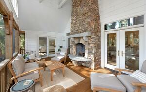 Kiawah Island Charming Cottage Home - Johns Island, South Carolina