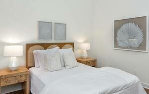 Kiawah Island Charming Cottage Home - Johns Island, South Carolina