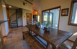 Beech Mountain Resort and Ski Village Getaway - Beech Mountain, North Carolina