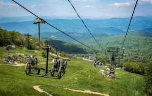 Beech Mountain Resort and Ski Village Getaway - Beech Mountain, North Carolina