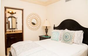 Paradise in Pedregal: Ocean Views & Infinity Pool - Cabo San Lucas, Mexico