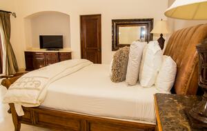 Paradise in Pedregal: Ocean Views & Infinity Pool - Cabo San Lucas, Mexico