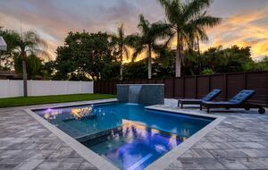 Lido Beach Gulf Getaway with a Pool - Lido Key, Florida