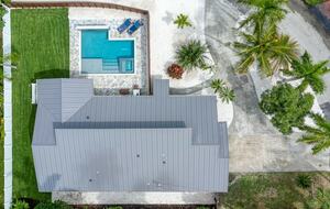 Lido Beach Gulf Getaway with a Pool - Lido Key, Florida