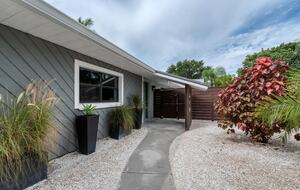 Lido Beach Gulf Getaway with a Pool - Lido Key, Florida