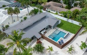 Lido Beach Gulf Getaway with a Pool - Lido Key, Florida