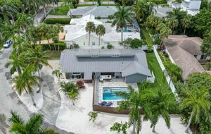 Lido Beach Gulf Getaway with a Pool - Lido Key, Florida