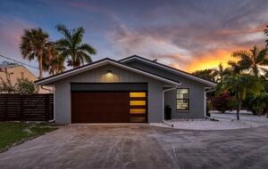 Lido Beach Gulf Getaway with a Pool - Lido Key, Florida