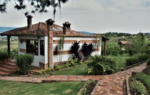 Villa Varu Colombian Luxe Estate - Villa de Leyva, Colombia