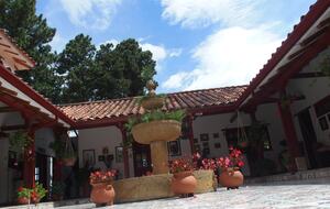 Villa Varu Colombian Luxe Estate - Villa de Leyva, Colombia