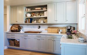 Stunning Sonoma Farmhouse with Pool and Vineyard Views - Petaluma, California