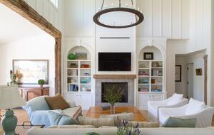 Stunning Sonoma Farmhouse with Pool and Vineyard Views - Petaluma, California