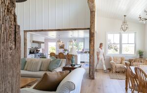 Stunning Sonoma Farmhouse with Pool and Vineyard Views - Petaluma, California