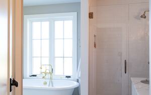 Stunning Sonoma Farmhouse with Pool and Vineyard Views - Petaluma, California