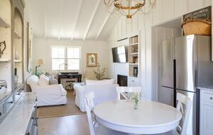 Stunning Sonoma Farmhouse with Pool and Vineyard Views - Petaluma, California