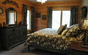 Luxury Log Home Overlooking Lake Glenville - Cullowhee, North Carolina